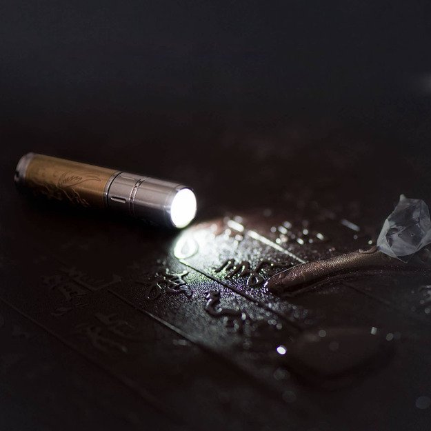 Fenix T5TI taktinio rašiklio ir F15 žibintuvėlio komplektas