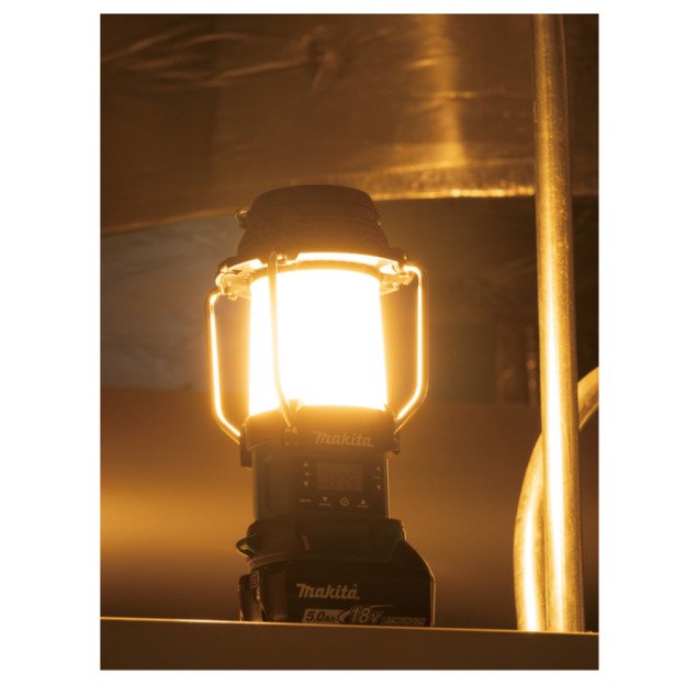 MAKITA DMR055 Radijo imtuvas su prožektoriumi