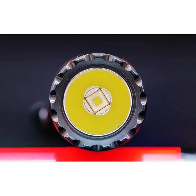 Acebeam P15 taktinis žibintuvėlis