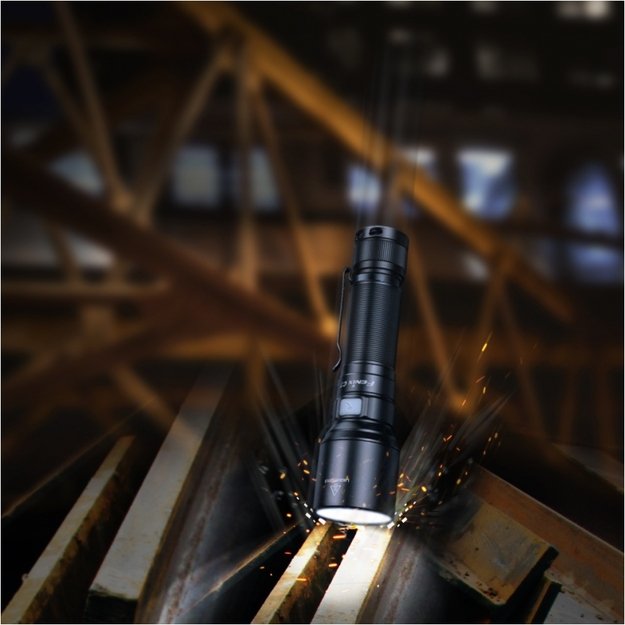 Fenix ​​C7 LED žibintuvėlis su USB jungtimi Pilkas