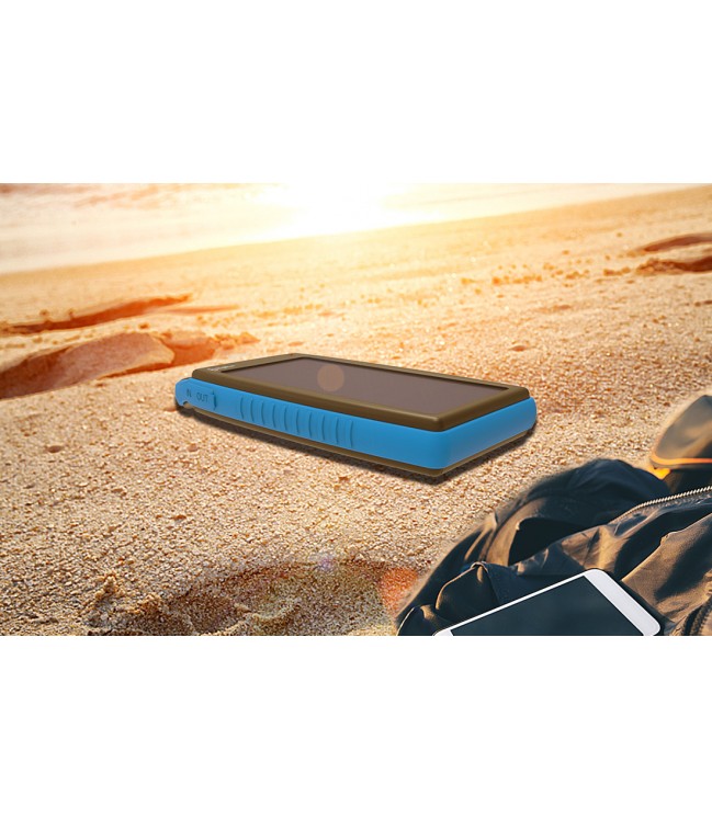 Waterproof portable solar battery charger BigBlue BET111 15000mAh