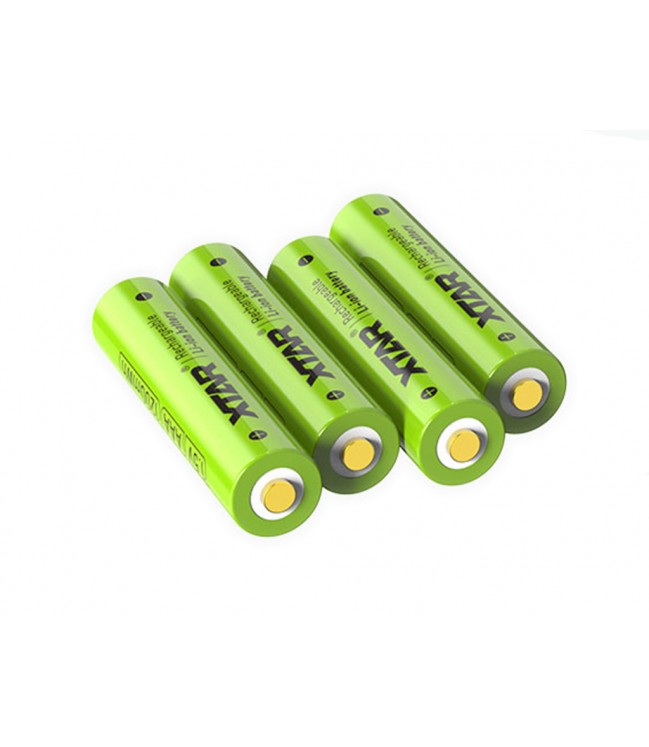 Xtar LC4 - Charger + 4x AAA (Micro) R03 1.5 V Li-Ion batteries